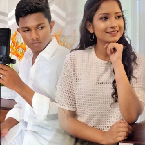 Kiri Kodu Hithata Mashup - Lisara Slenal & Chathumini Adhithya