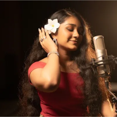 Me Wage Aaye X La Isla Bonita Mashup by Rashmi Sameesha song cover